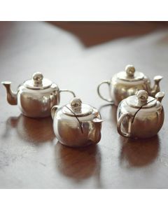 Grehom Place Card Holder (Set of 4) - Silver Teapot